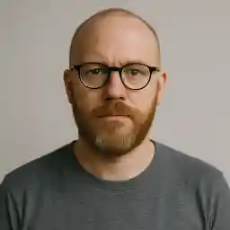 Photo of Mason Connolly from Cairns, QLD, providing his review of Mafia Casino AU while emphasising responsible play and entertainment-focused gambling.